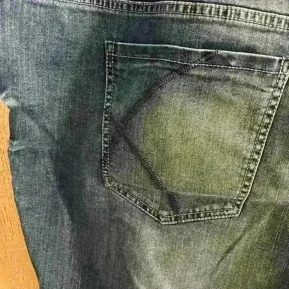 Lane Bryant Bermuda Jean Shorts NWOT - Picture 8 of 9